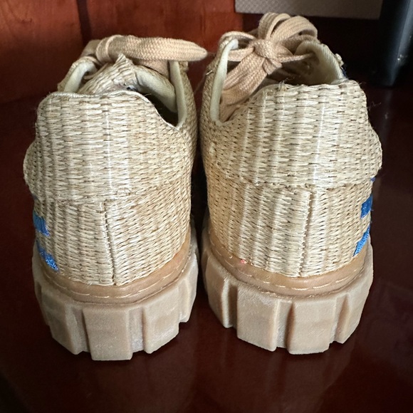 FARM Rio Multicolor Embroidered Sneakers - Picture 3 of 5